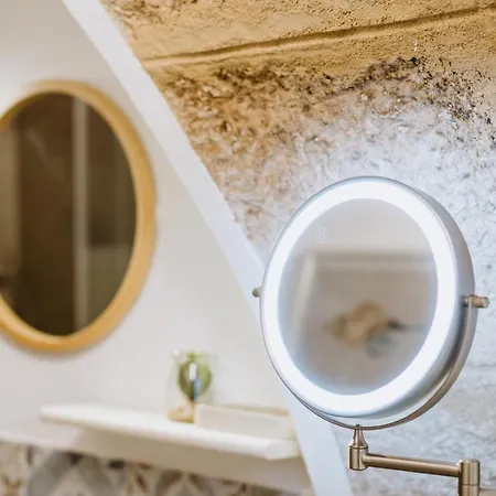 Sweet Hospitality - L Ferret24